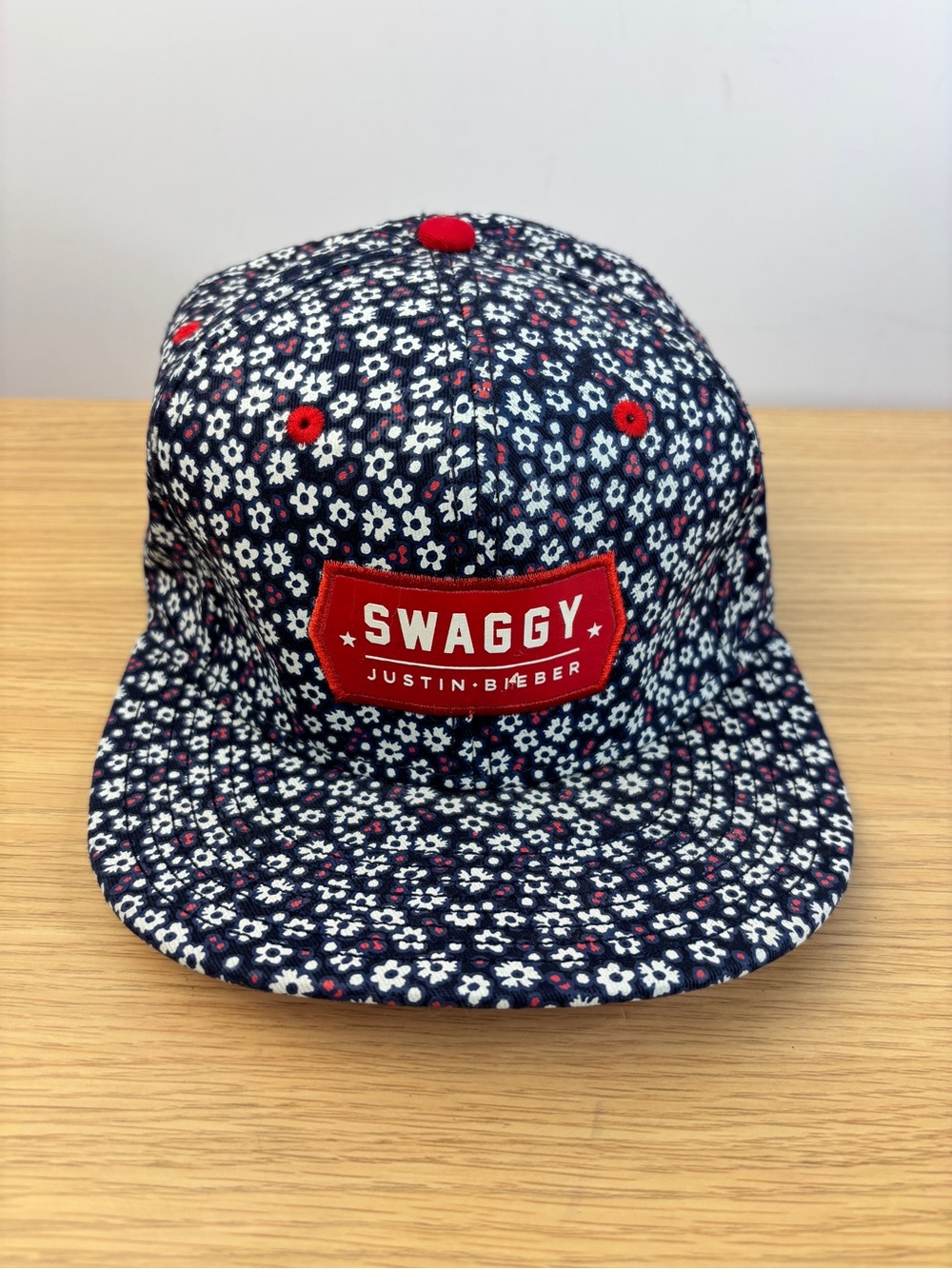 Vintage Justin Bieber Official Merchandise "SWAGGY" Floral Snapback Hat NWT‎